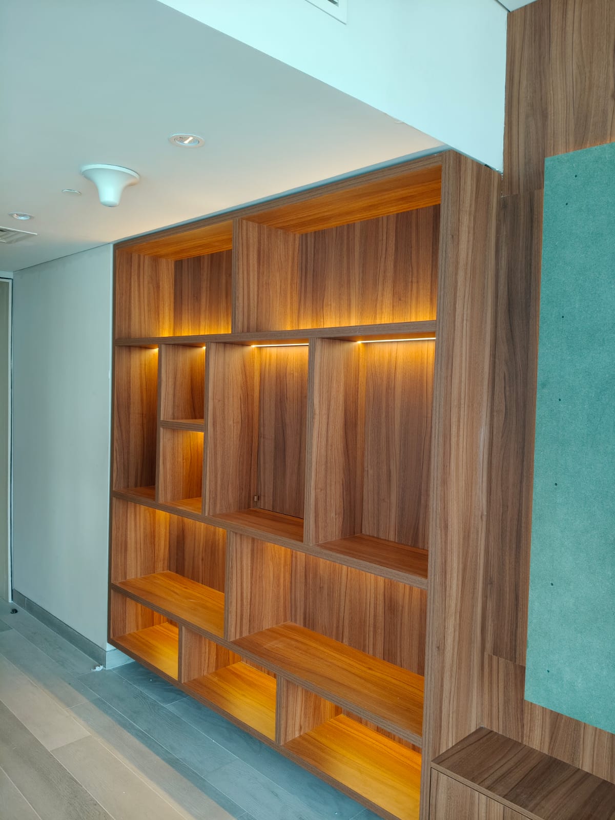 Condor Tower construction