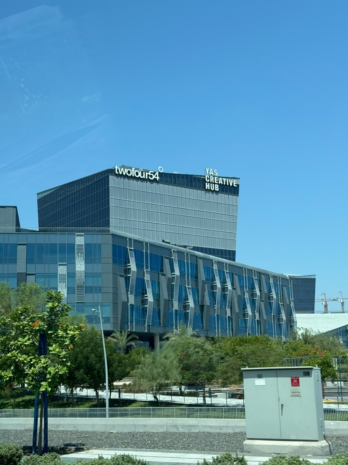 Yas Creative Hub – Inception AG42